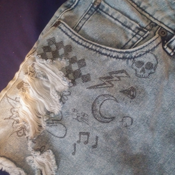 Distressed High Rise Jean Shorts - Picture 2 of 4